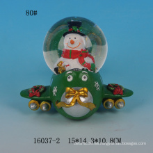 Los globos encantadores de la nieve de la resina del diseño 80MM de Santa venden al por mayor